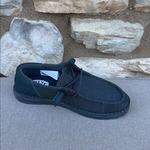 Hey Dude Slip-On Shoes size 6 "slate"
